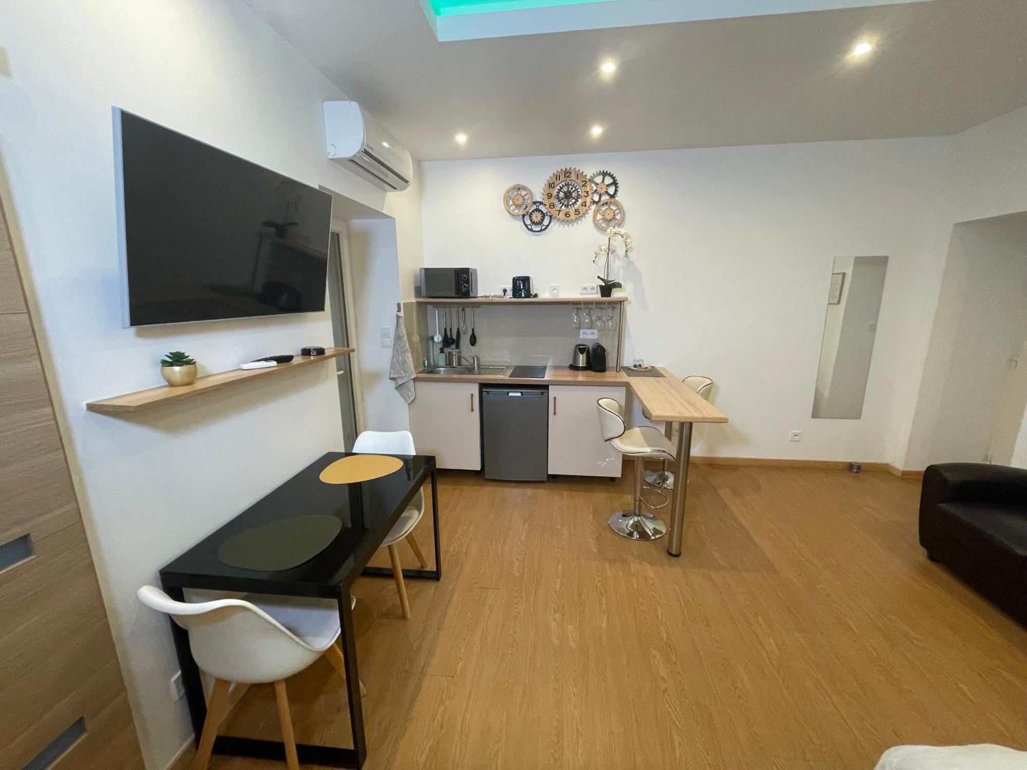 Residence Akantha Ница Екстериор снимка